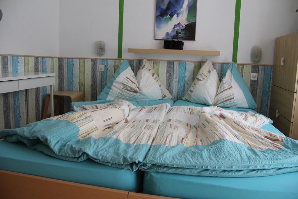 Pension Heino Saas-Grund Habitación foto
